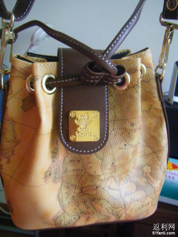 2009102515545901_700.jpg