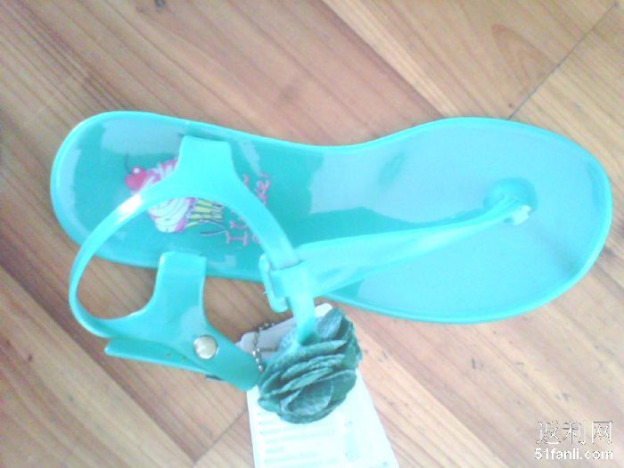 2011712162943489_700.jpg